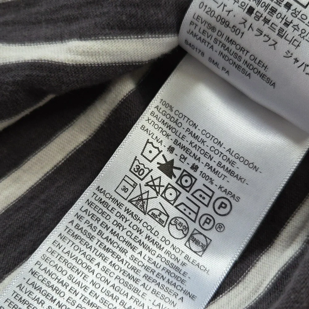 Levi's Gray & White Striped Cotton Tshirt - Picture 6 of 7